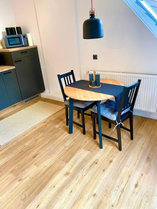Ferienwohnung Emelie Fuer 2 Personen Esens Bagian luar foto